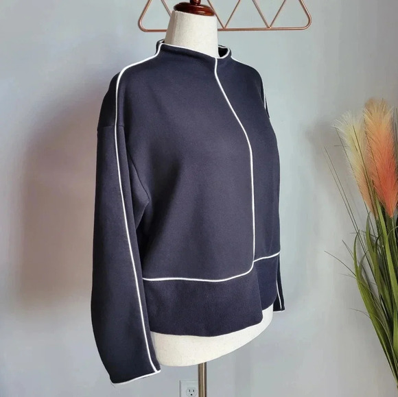 Victor Glemaud x Target, Black Back Zip Cropped Pullover Sweatshirt, Size XL - Picture 5 of 12